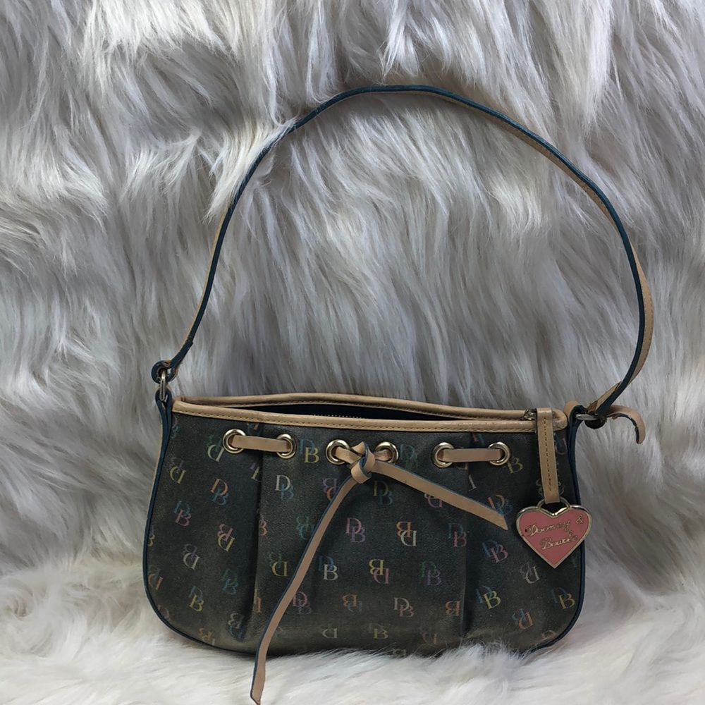 Authentic Dooney & Bourke Blk CC Sml Signature Bag